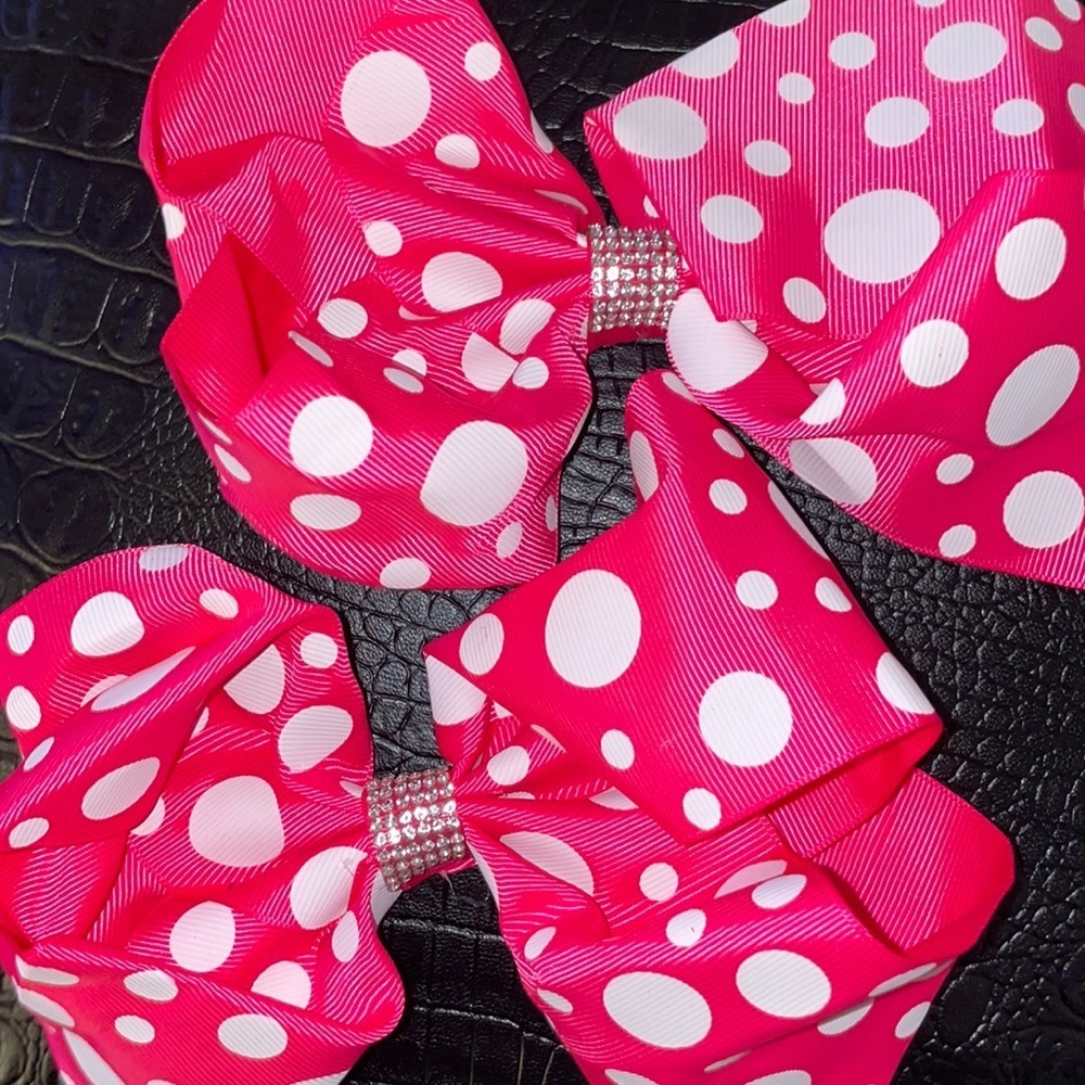 Cute pink polkadot bows!‎